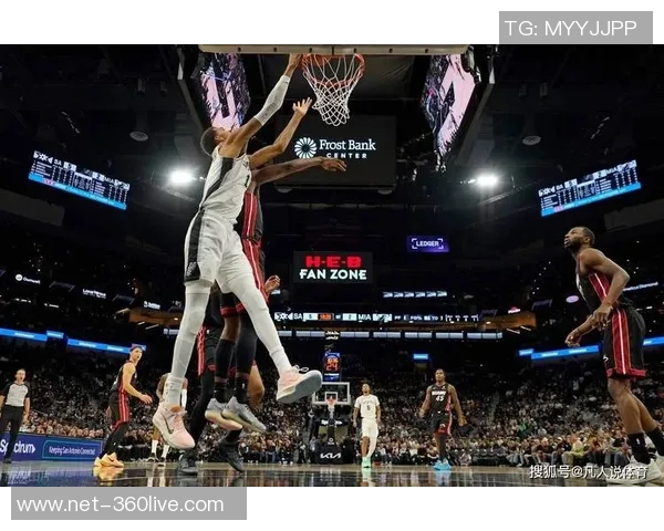 文班亚马场均20分10篮板3盖帽表现超群新秀之争已无悬念 文班亚马场均20分10篮板3盖帽表现超群新秀之争已无悬念